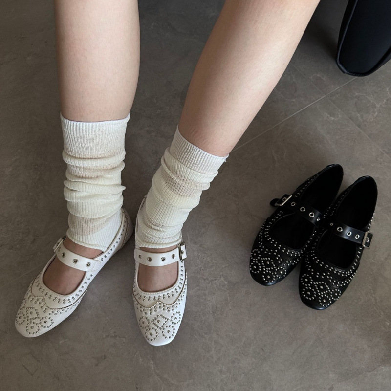 Retro Rivet Buckle Design Flat - Women Fashion Brand ulasan dan harga